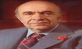 تصویری از سنگ مزار جدید امیرعباس هویدا