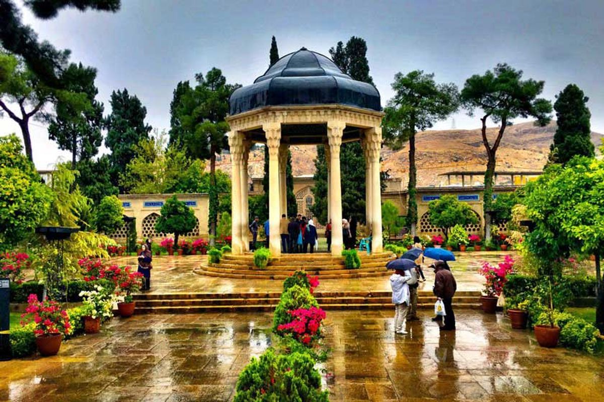 هزینههای سفر 7 روزه به شیراز