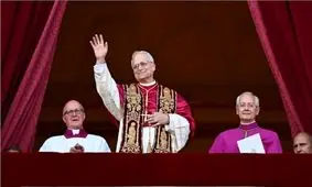 پاپ جدید، لیسانس ریاضی دارد

