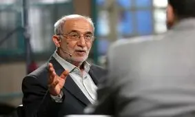 بالاخره نتیجه کارهایی که ما در حاکمیت انجام داده‌ایم، این وضع موجود است/ امیدوارم لاریجانی موفق شود، اما تا سیاست‌ها تغییر نکند، افراد چندان نمی‌توانند کاری از پیش ببرند/ پزشکیان واقعا زحمت می‌کشد و فکر می‌کردیم اتفاقات خوبی رخ بدهد، اما سیاست‌ها تغییر نک