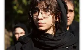 استوری جنجالی مونا مهرجویی نسبت به رای پرونده قتل پدر و مادرش