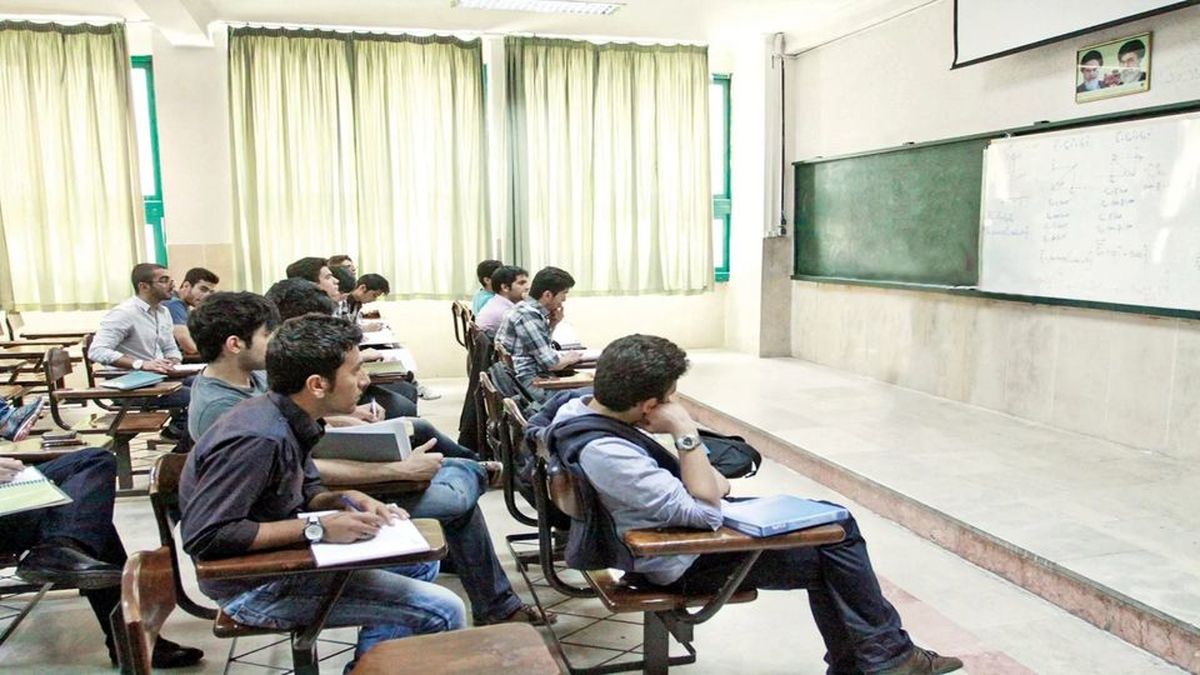 مسئله استادان غیرخالص/ غیرهمسوها مجازات شدند؟


