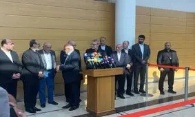 دبیر شورای عالی امنیت ملی ایران وارد بیروت شد/ لاریجانی: در همه شرایط در کنار مردم عزیز لبنان خواهیم بود