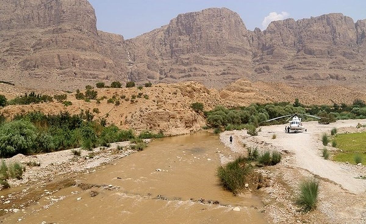 غافلگیری در سیل ناگهانی/ لحظاتی مرگبار از سیل شدید در استهبان/ ویدئو