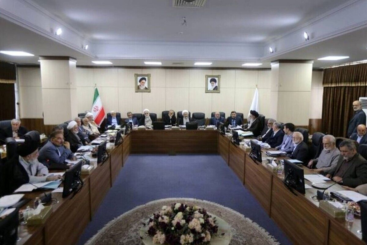 در مجوز رهبری برای بررسی پالرمو و CFT، محدودیت زمانی وجود ندارد