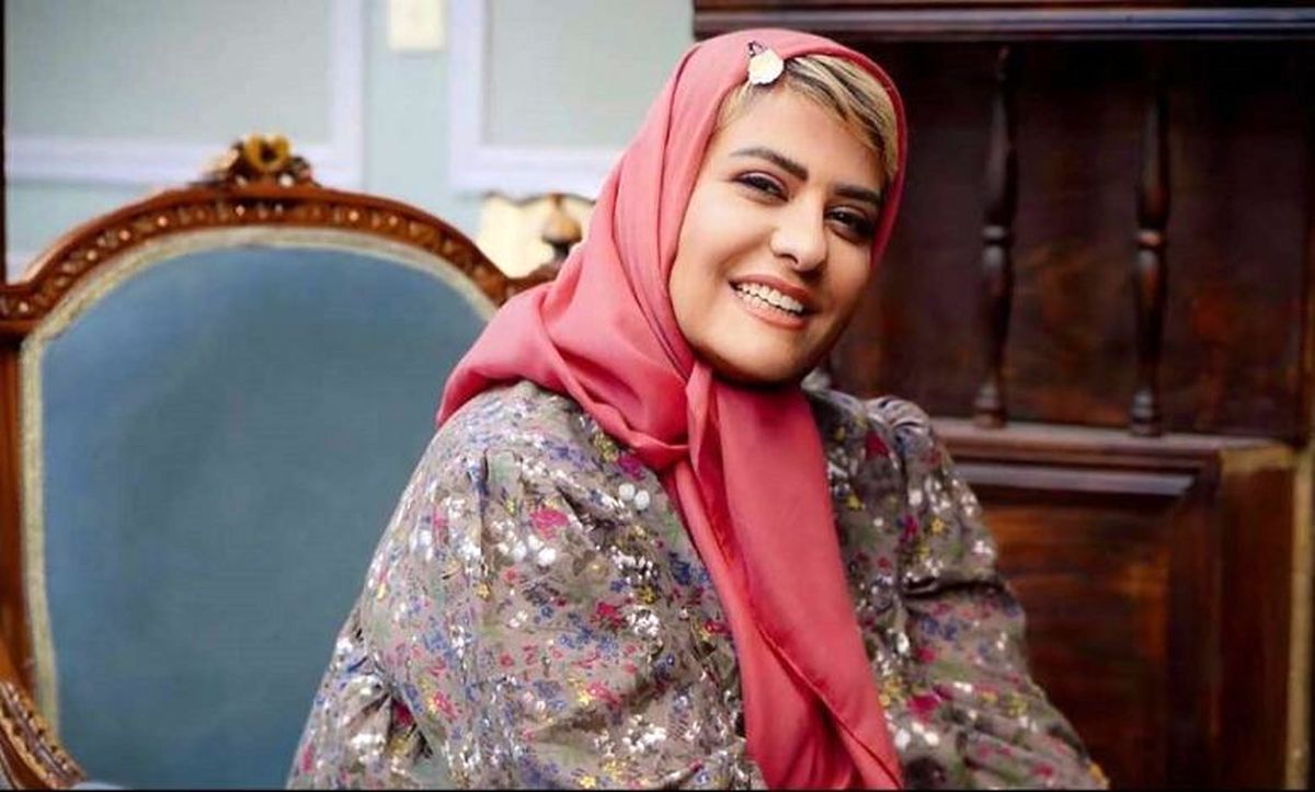  استایل شاد و نوجوانانه رابعه اسکویی در مراسم فرش قرمز 