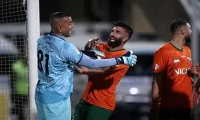 کنایه های سنگین حامد لک به بیرانوند