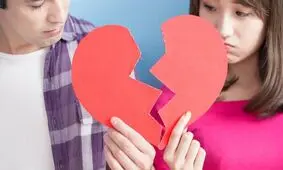 ۸ بلایی که شکست عشقی بر سر بدن می آورد؛ از عطش لمس تا خماری