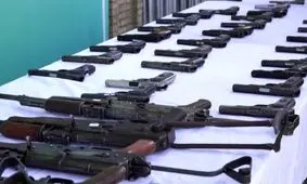 شلیک دقیق پلیس لرستان به خودرویی پر از اسلحه
