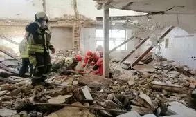 ریزش سقف خانه روی سر پسر نوجوان