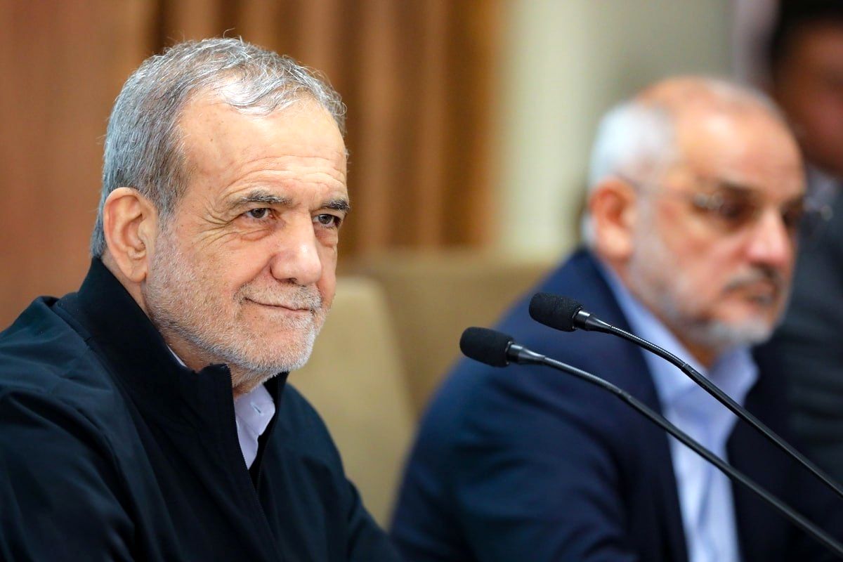  پزشکیان: یکباره اعلام می کنند ۱۰ همت پول در یک بانک گم شد، مگر پول گم می شود؟/ این ها به خاطر این است که ما داده درست و به موقع نداریم/ کد زمین یا همان کاداستر را ما از سال ۱۳۷۶ دنبال آن هستیم 