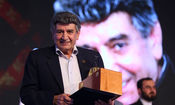 منوچهر والی‌ زاده درگذشت