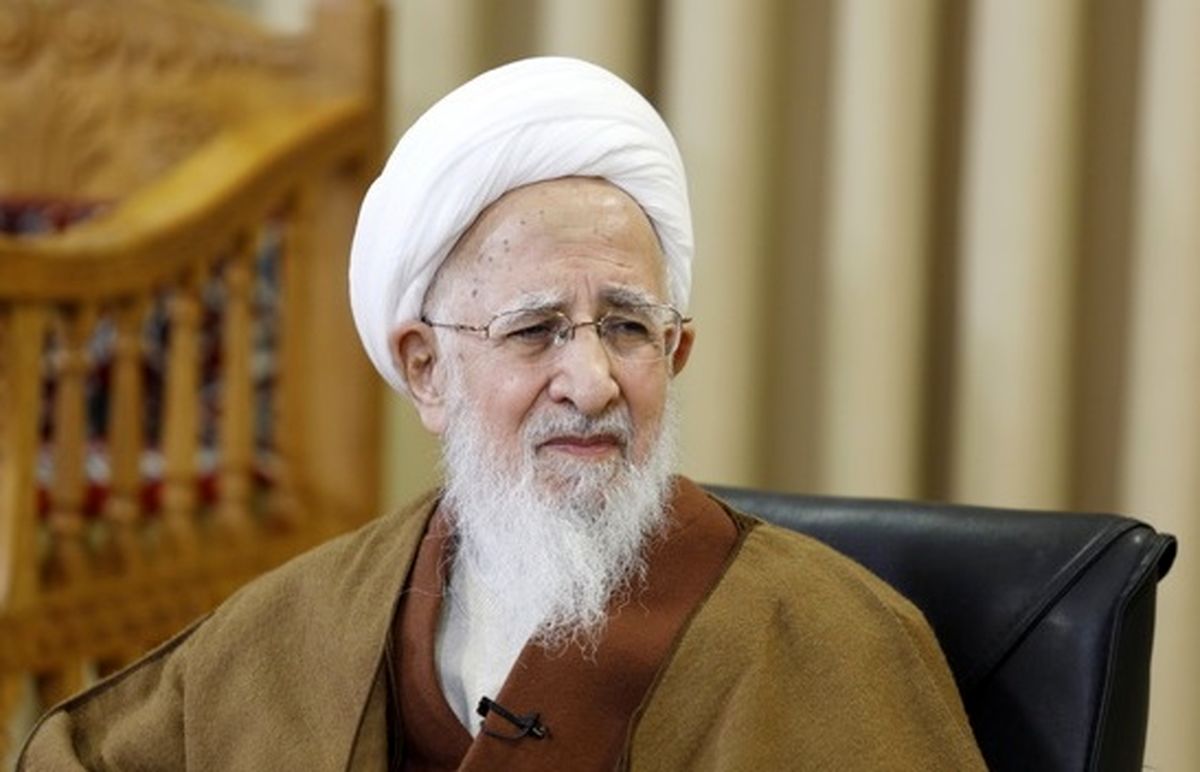 آیتالله جوادی آملی: در شأن مردم ایران نیست که کمیته امدادی و با گرانی اداره شوند/ اگر هر روز اختلاسی و نجومی دربیاید، معلوم نیست که با دین الهی چه خواهند کرد