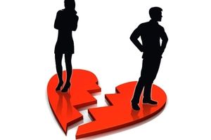 خساست شوهر، دلیل زن میانسال برای طلاق