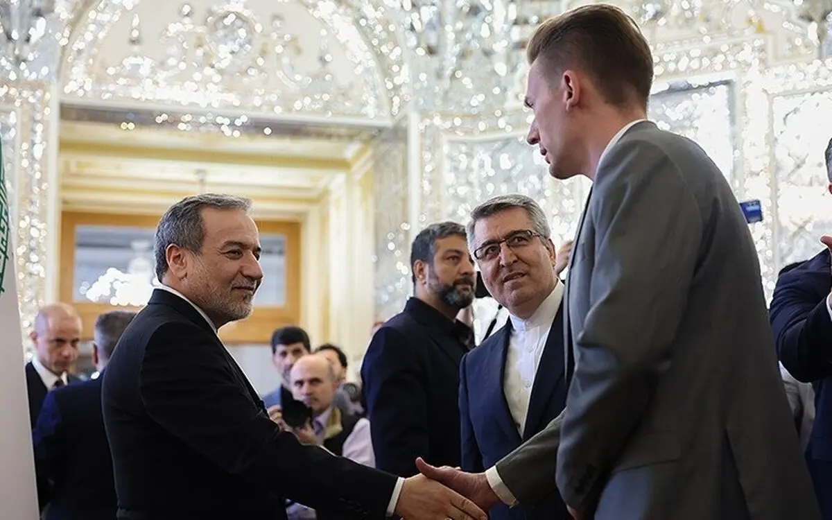 عراقچی: مقاومت ایران مورد تحسین سفرای خارجی قرار گرفت

