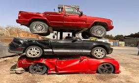 امحای خودروهای قاچاق لوکس/ ویدئو و تصاویر