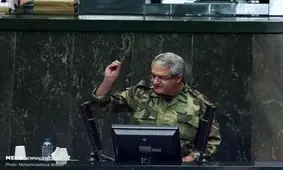 دوستی مجلس و دولت یکطرفه است/ صفر کیلومتر‌هایی که الفبای کار اجرایی را نمی‌دانند، بر سر کار هستند

