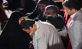 بوسه‌های جنجالی ایران؛ از مادر چاوز تا عفت مرعشی