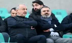  در زمینه رعایت سقف قرارداد اشتباه کردم/ تیر اصلی را اینجا به پرسپولیس زدند/ گفتید جریمه می‌کنید، حالا کجایید؟