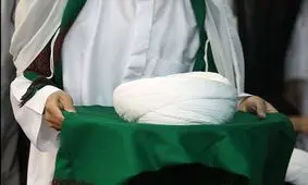 مراسم عمامه گذاری طلاب در روز نیمه شعبان