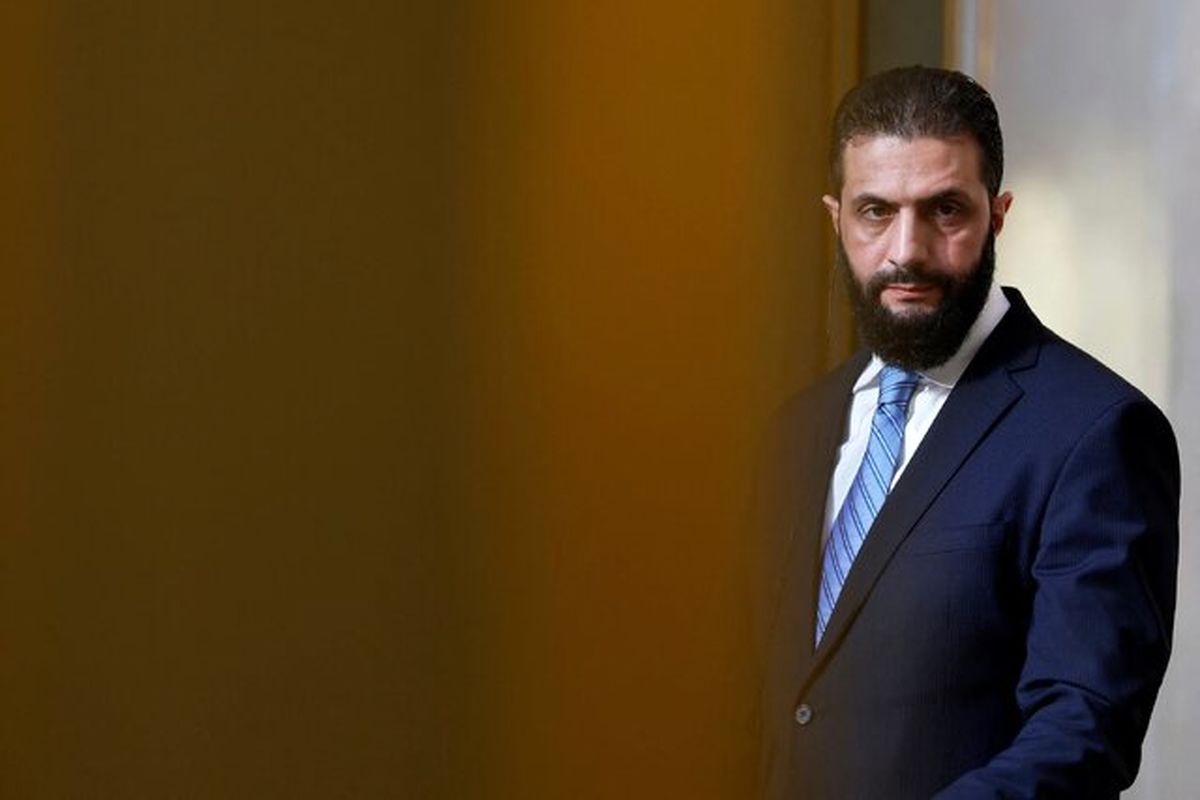 الجولانی: بمباران سوریه توسط اسرائیل پایان یابد، ما و آنها دشمنان مشترک داریم/ ترامپ را مردی صلح‌طلب می‌بینم/ مهره کسی نیستم/ هر جوان شاغل یعنی یک نفر کمتر در معرض افراط‌گرایی 