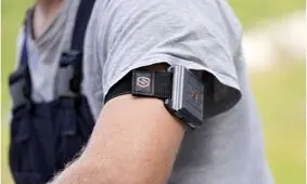 پیشگیری از گرمازدگی با استفاده از یک دستگاه پوشیدنی

