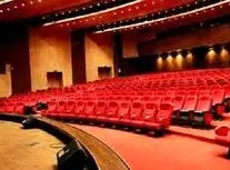 تصاویری از سینما شکوفه تهران در پی حملات آمریکایی - صهیونی/ ویدئو