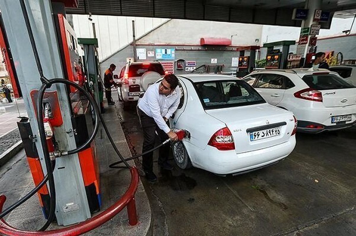خبرهای ضد و نقیض درباره تغییر سهمیه بنزین / سوخت یارانه ای به افراد داده می‌شود یا خودروها؟