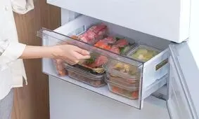 کدام مواد غذایی را نباید در فریزر نگهداری کرد؟