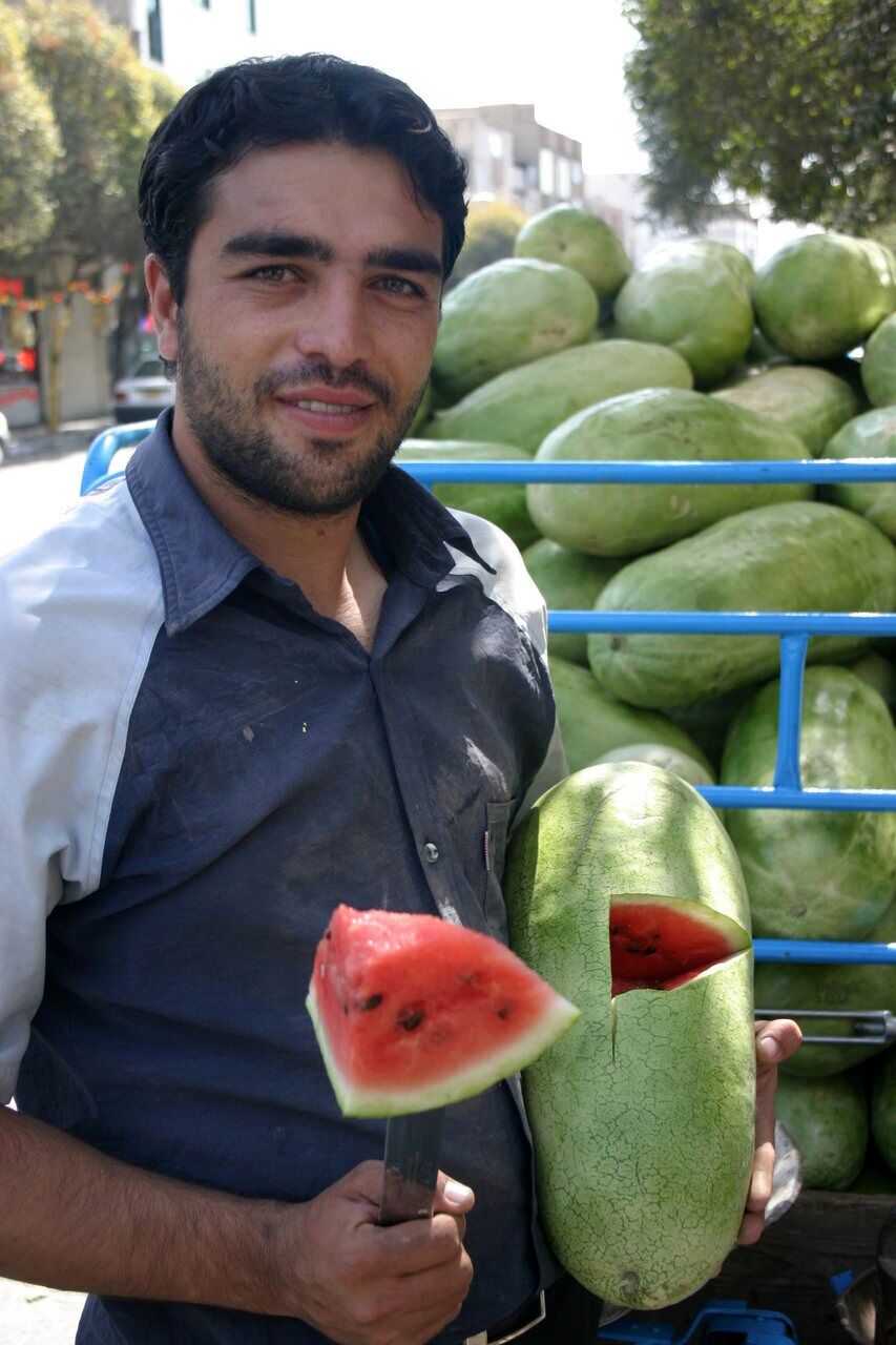 این مرد دکترای هندوانه شناسی دارد