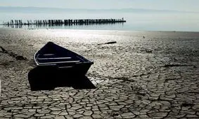 خشک شدن ۳۰ درصد مجموعه آبی تالاب میانکاله/ استقرار صنایع مادر ملزم به تایید محیط زیست است