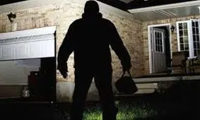 سرقت مسلحانه از خانه زن ایرانی در کانادا/ ویدئو