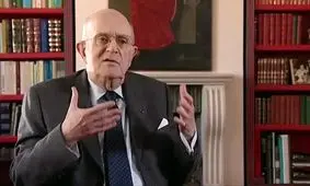 هوشنگ نهاوندی، وزیر کابینه هویدا و از معتمدان محمدرضاشاه، درگذشت

