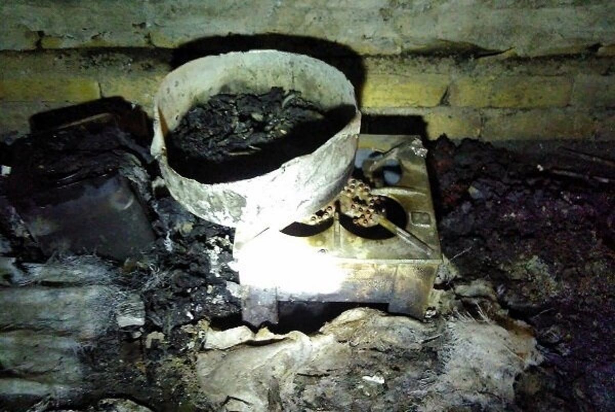 مرگ 9 کارگر بزرگسال و کودک در اتاقکهای کارگری در کمتر از یک ماه/ سرمایهداران قصر میسازند، جان کارگران قربانی نایلون و یونولیت میشود!