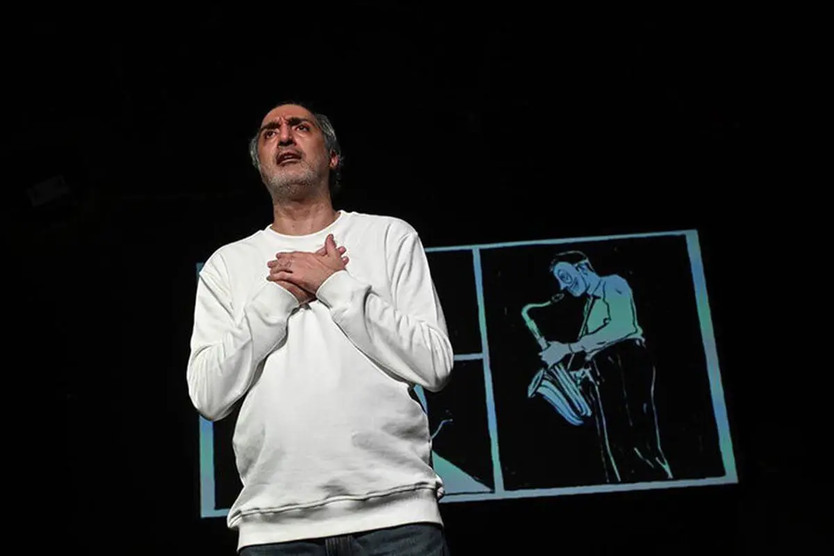 امیرمهدی ژوله از سربازی نوشت که پای لانچر دست‌ و پایش را از دست داد