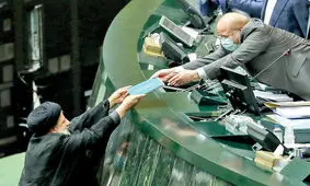 بودجه دبیرخانه ستاد انقلاب فرهنگی به اندازه یک وزارتخانه است/ رویه احمدی‌نژادی در بودجه ۱۴۰۱