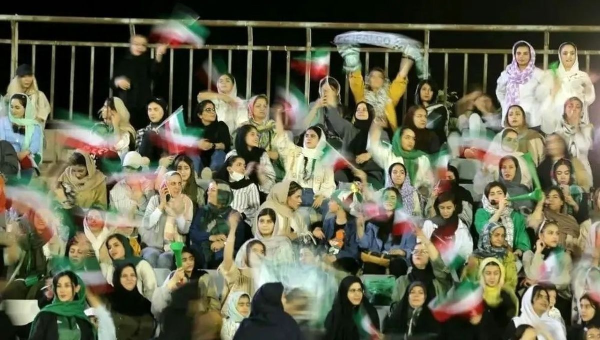 درهای ورزشگاه سیروس قایقران انزلی هم به روی زنان ایرانی باز شد/ آبادان منتظر تایید نهادهای بالادستی