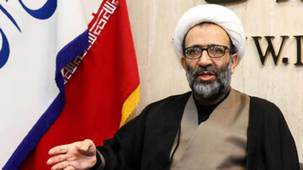 عضو هیئت‌رئیسه مجلس: ترامپ شکست عشقی خورده و هذیان می‌گوید!