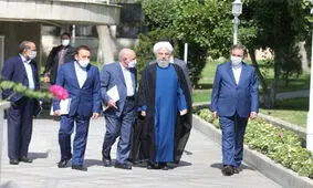 چرا حقوق حسن روحانی و دولتمردانش کمتر از حق قانونی شان بود؟


