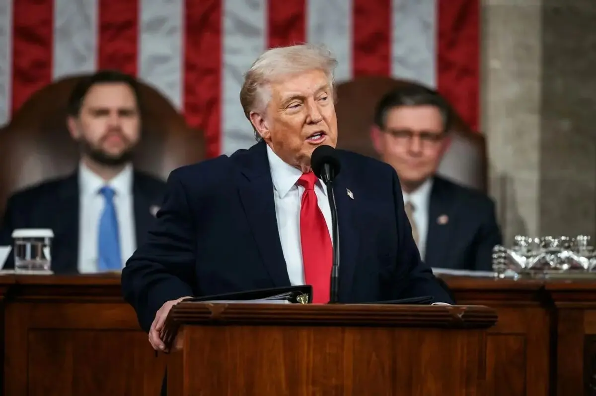 حرف های ترامپ درباره جنگ با ایران در محافل خصوصی به روایت واشنگتن پست/ رئیس جمهور آمریکا به مشاورانش گفته که می‌خواهد تا روز انتخابات به شدت بجنگد