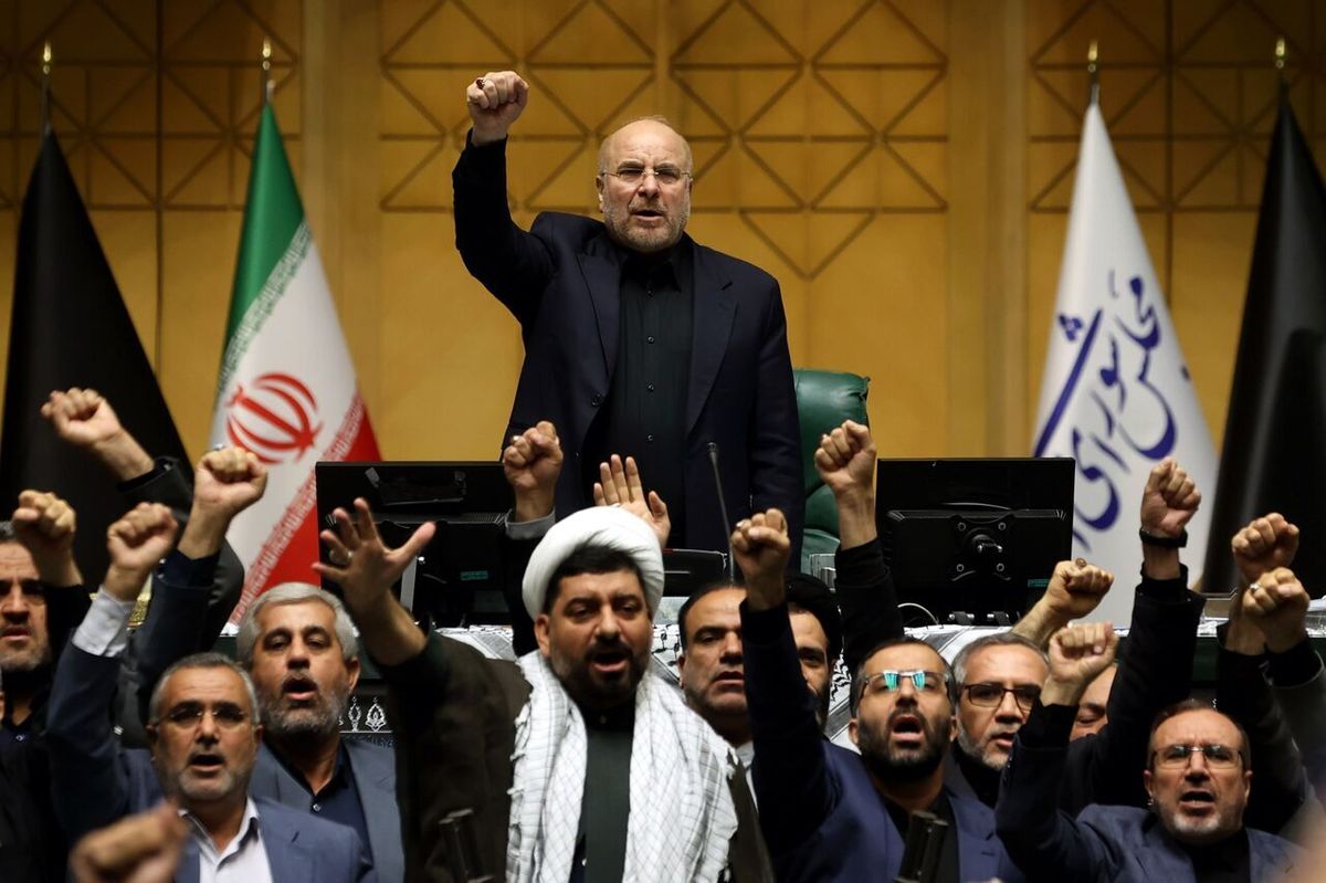شعار مرگ بر آمریکا و مرگ بر اسرائیل نمایندگان پس از رای به طرح تعلیق همکاریها با آژانس/ ویدئو