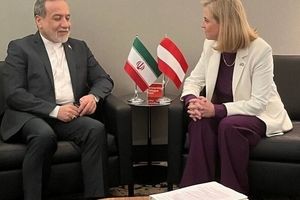 اعلام آمادگی اتریش برای مساعدت در ارتباط با حل و فصل پرونده هسته‌ای ایران

