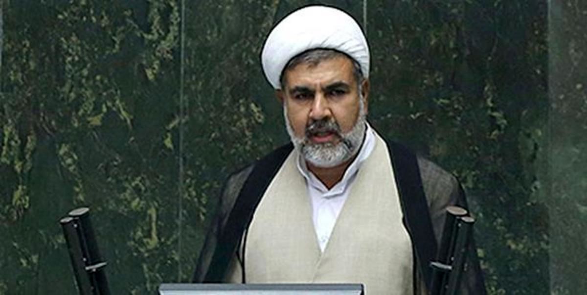 دستگاههای امنیتی برای شناسایی ضاربان مادر ستار بهشتی اقدام کنند/ عکس