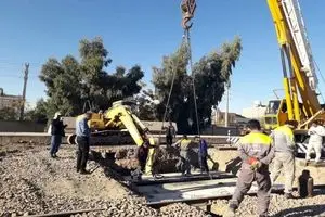 کارگران ابنیه فنی راه آهن اسلامشهر: هنوز حقوق مرداد را نگرفته‌ایم