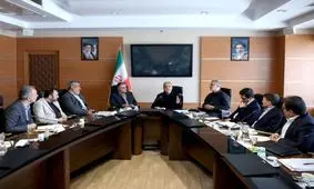 2 مأموریت راهبردی پزشکیان به وزارت نفت برای مدیریت بهینه انرژی و پتروشیمی/ دولت نمی‌تواند منابع کشور را صرف واردات سوخت برای مصرف‌های غیرضروری کند