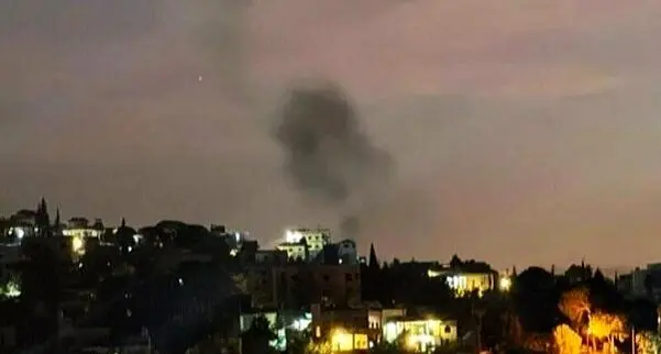 روز نوزدهم حمله آمریکا و اسرائیل به ایران/ تاسیسات پتروشیمی پارس جنوبی هدف حمله دشمن قرار گرفت/ حمله به یک منطقه مسکونی در پایتخت/ حمله به دادگستری لارستان در استان فارس/ حمله به آمبولانس هلال احمر در لار/ صدای انفجار در همدان، کرمانشاه و تبریز