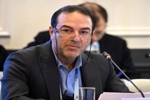 معاون وزیر بهداشت: امیدی به خودروسازان ندارم و کسی هم حریف آنها نمی‌شود