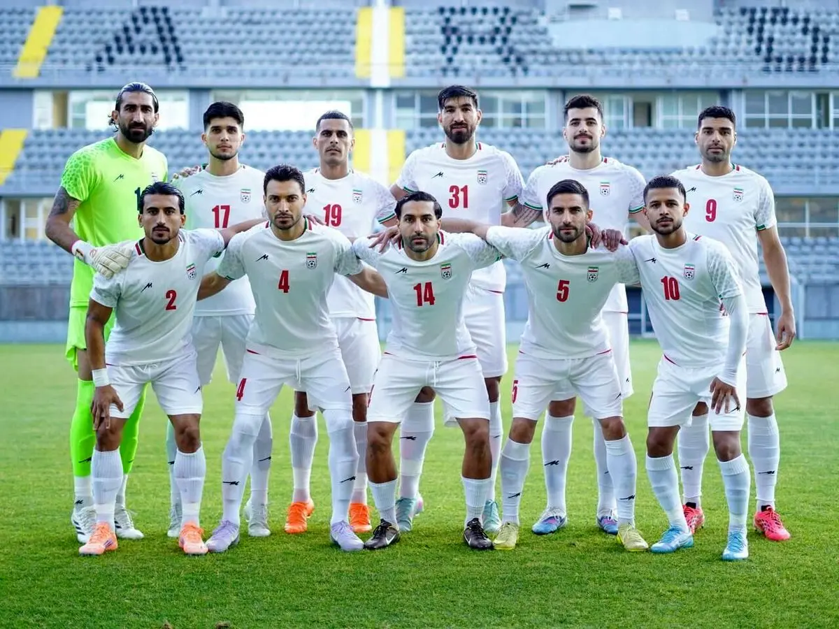اگر تیم ملی فوتبال را دوست نداریم هم جمع کنیم از ایران برویم؟!/ فوتبال هم به خط قرمز تبدیل شد
