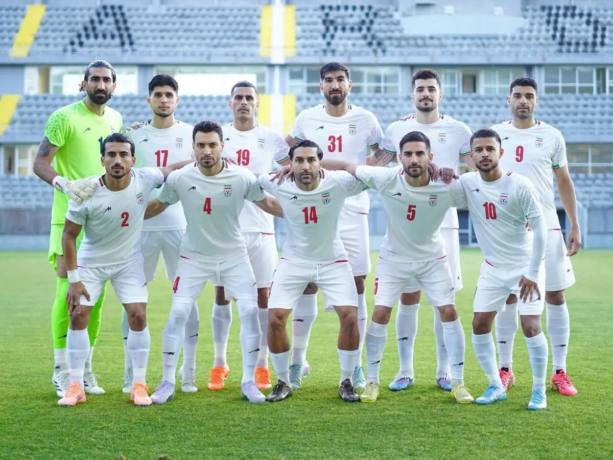 اگر تیم ملی فوتبال را دوست نداریم هم جمع کنیم از ایران برویم؟!/ فوتبال هم به خط قرمز تبدیل شد