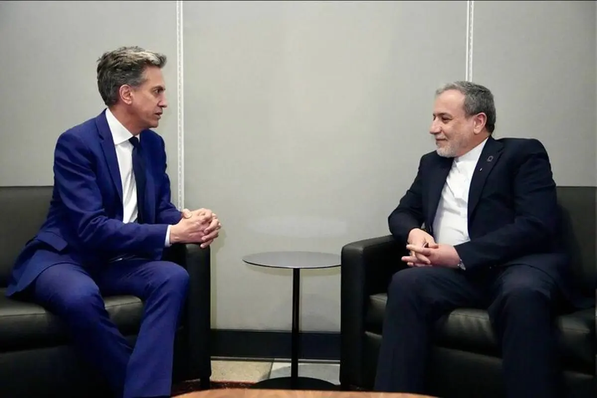 عراقچی: انگلیس موظف به پیگرد کیفری مقامات صهیونیست به خاطر نسل‌کشی و جنایت جنگی هستند
